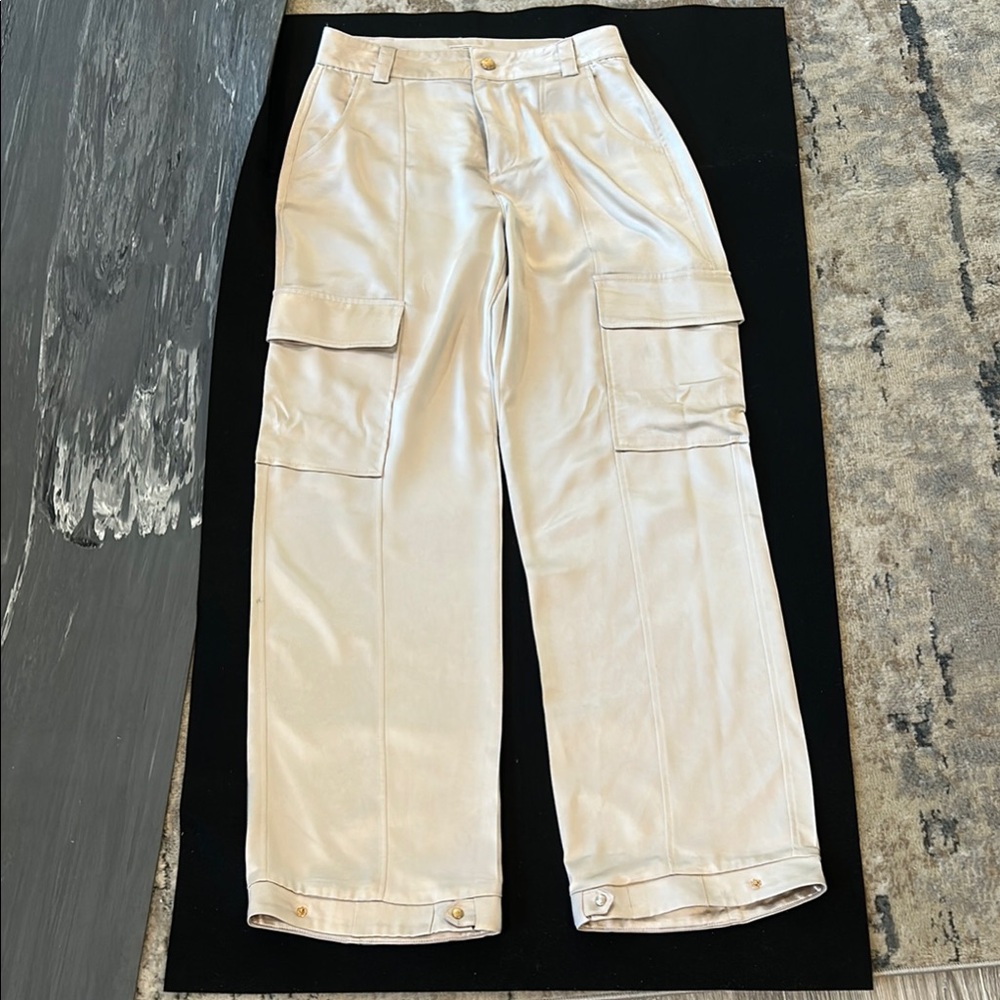 BCBGeneration Women’s Satin cargo pants size XS